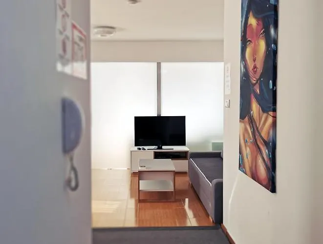 Lux Vidanovic Daire Pirot