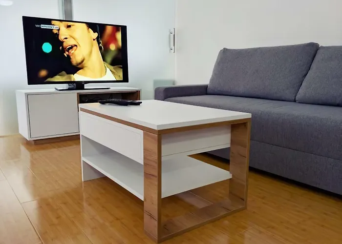 Lux Vidanovic * Pirot